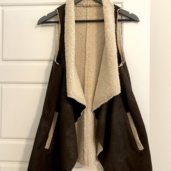 Penny Lane style suede vest - Picture 1 of 4